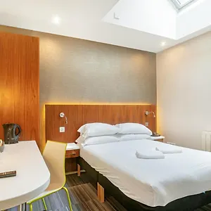 4* Otel The Place